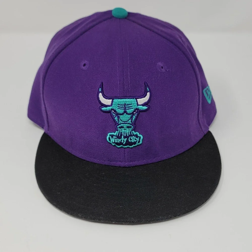 New Era 9Fifty Youth Hat Cap Hardwood Classics Chicago Bulls Windy City Snapback